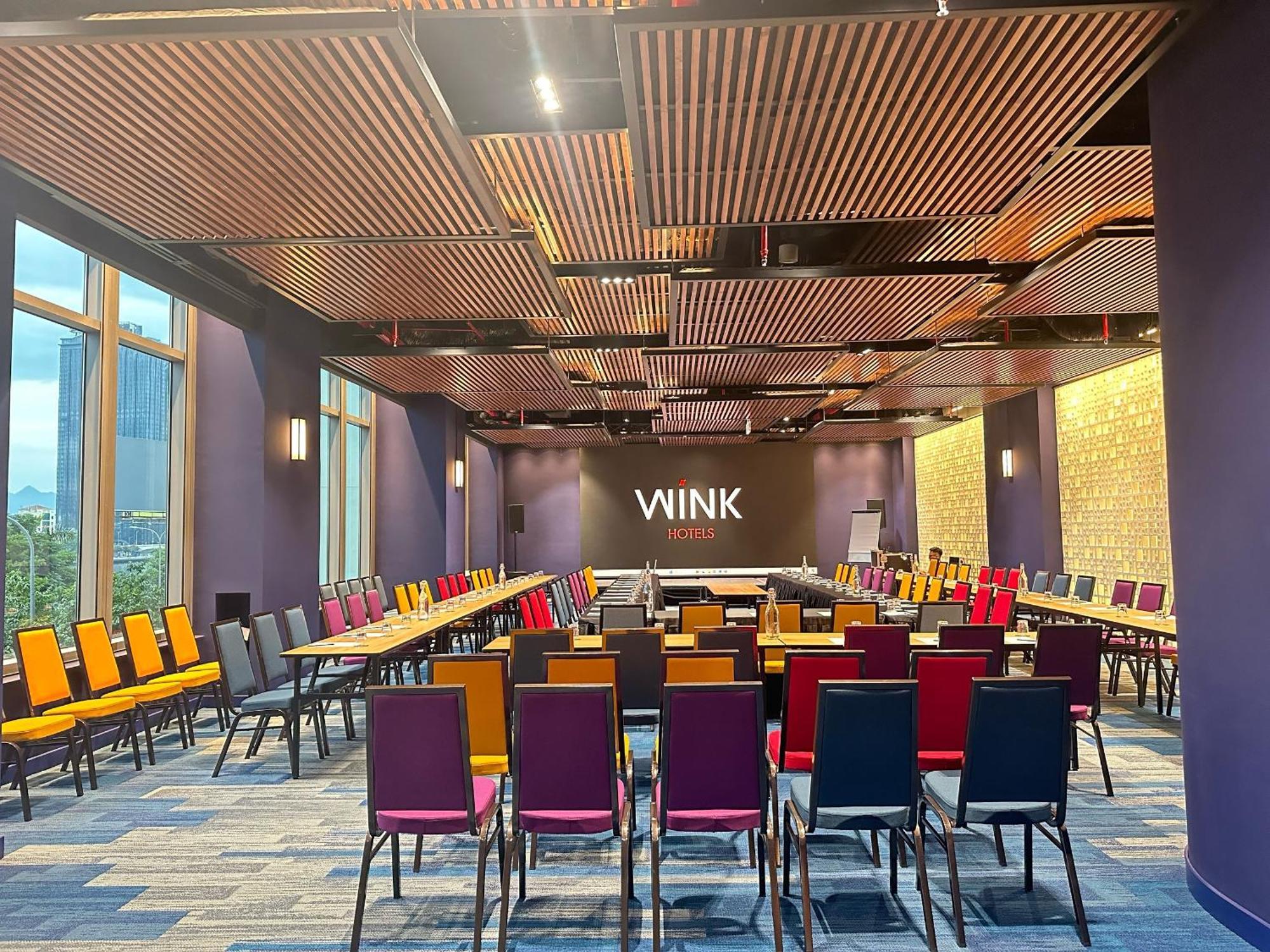 Wink Icon Hotel Danang Riverside - Luxury Suites - 24Hrs Stay & Rooftop Pool Bar Esterno foto