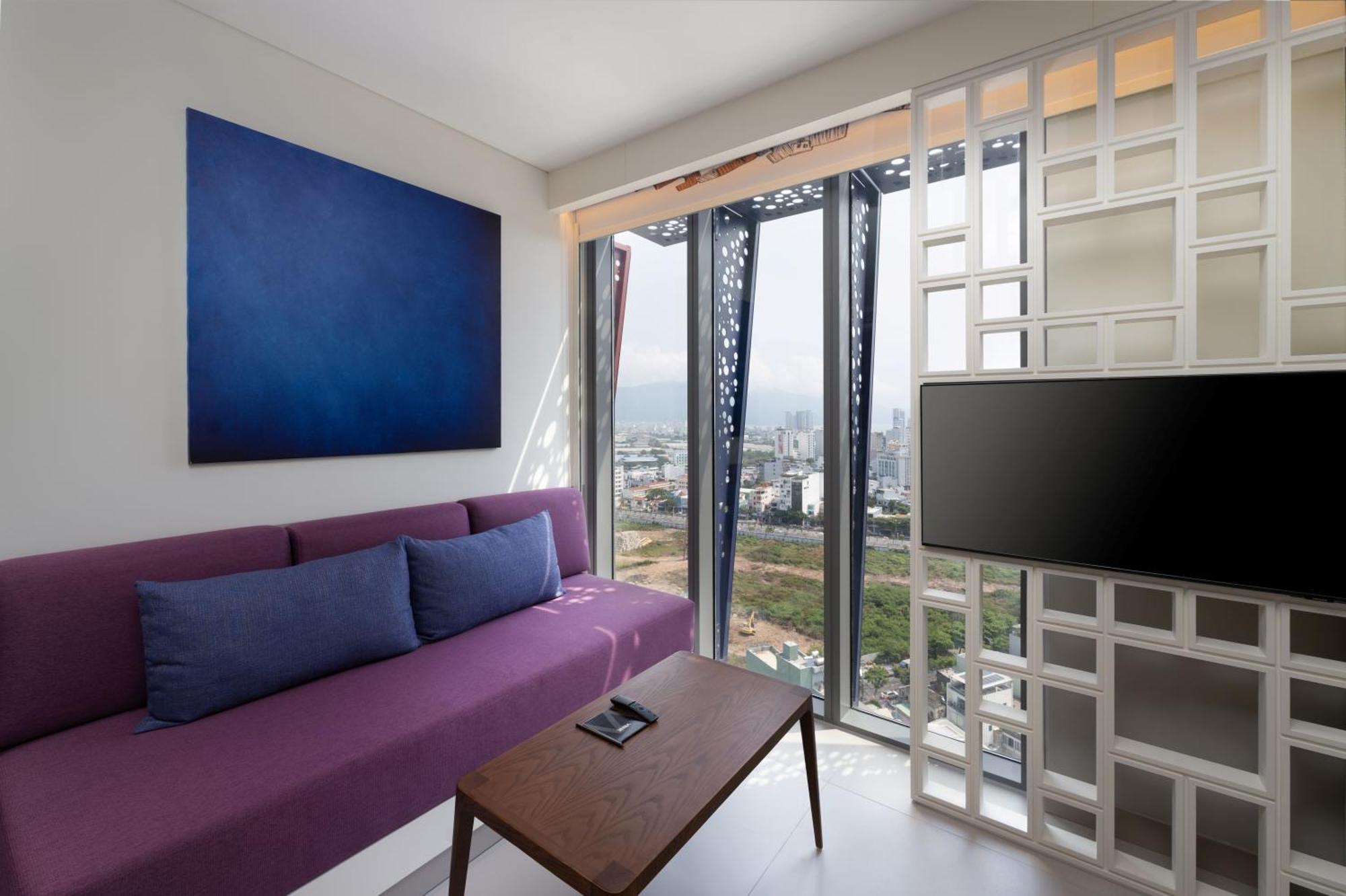 Wink Icon Hotel Danang Riverside - Luxury Suites - 24Hrs Stay & Rooftop Pool Bar Esterno foto
