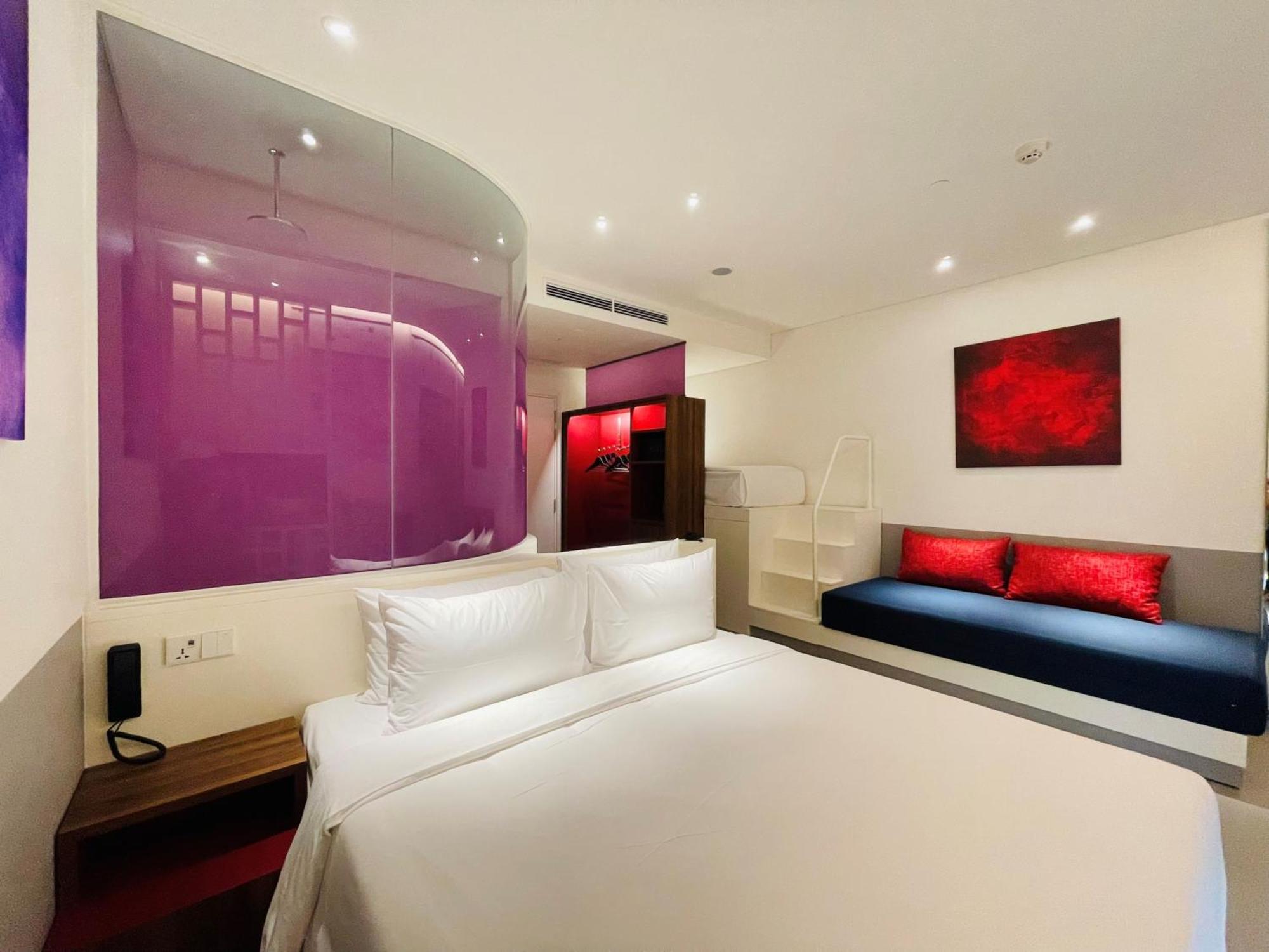 Wink Icon Hotel Danang Riverside - Luxury Suites - 24Hrs Stay & Rooftop Pool Bar Esterno foto
