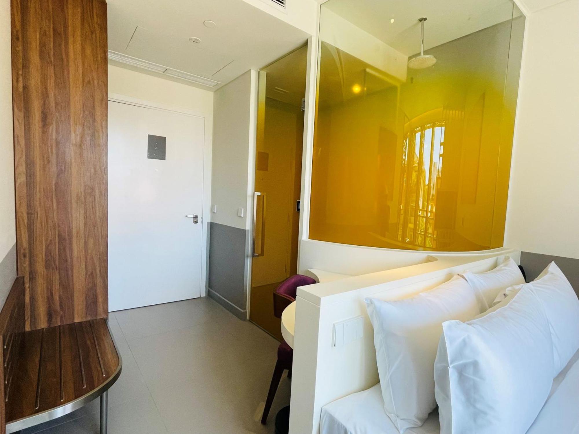 Wink Icon Hotel Danang Riverside - Luxury Suites - 24Hrs Stay & Rooftop Pool Bar Camera foto